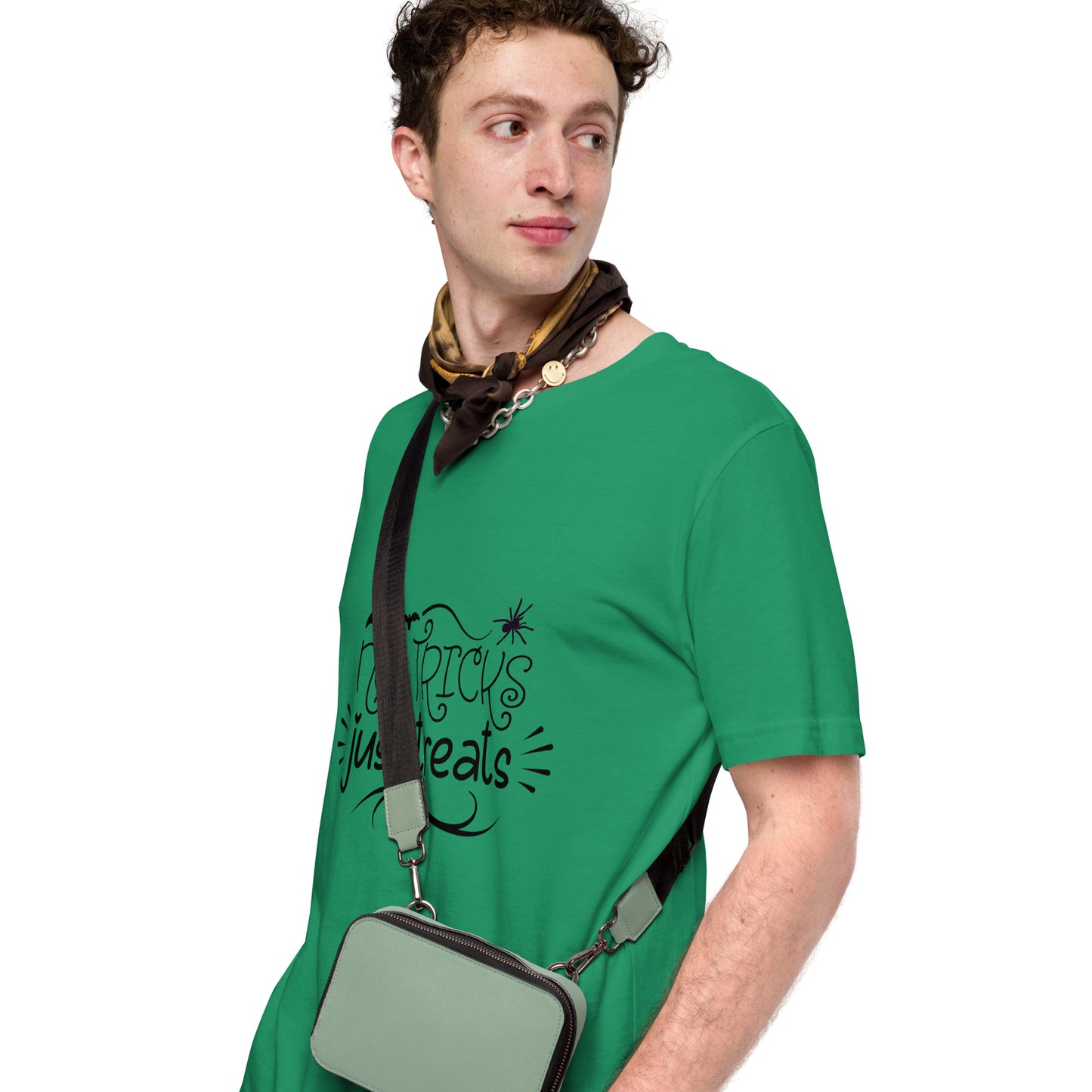 NO TRICKS, JUST TREATS- Unisex t-shirt